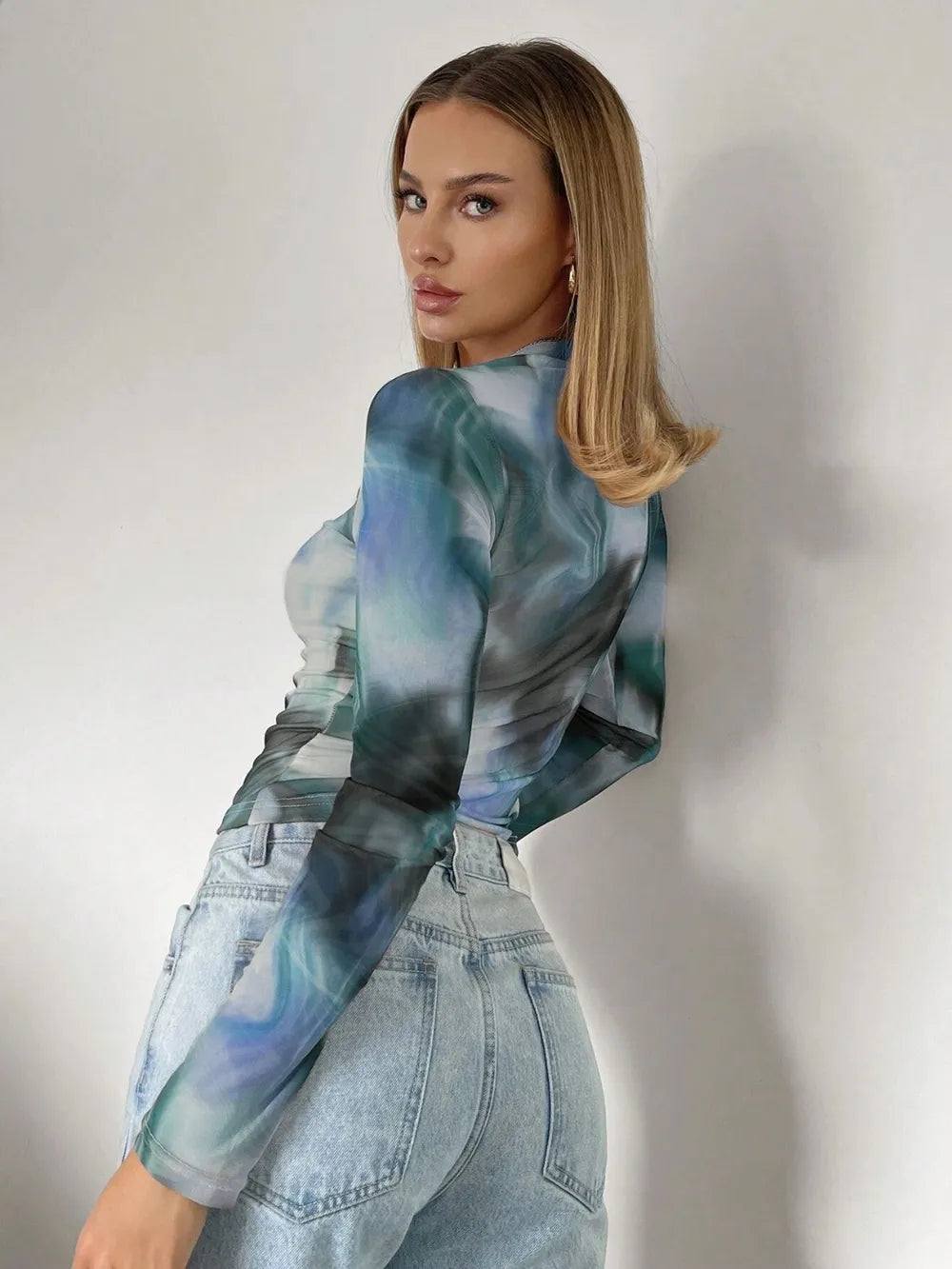 Elegant women's printed round neck mesh slim fit long sleeved top T-shirt for women